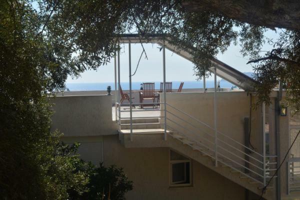 Seaview Apartment Borsh Exterior photo